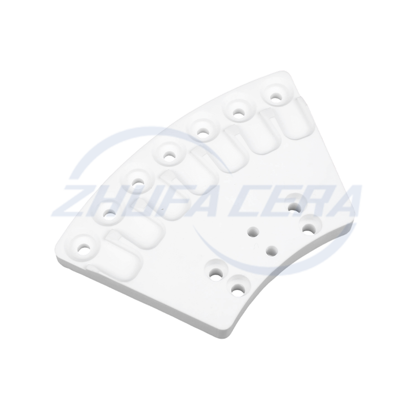 Alumina vifteformede keramiske deler