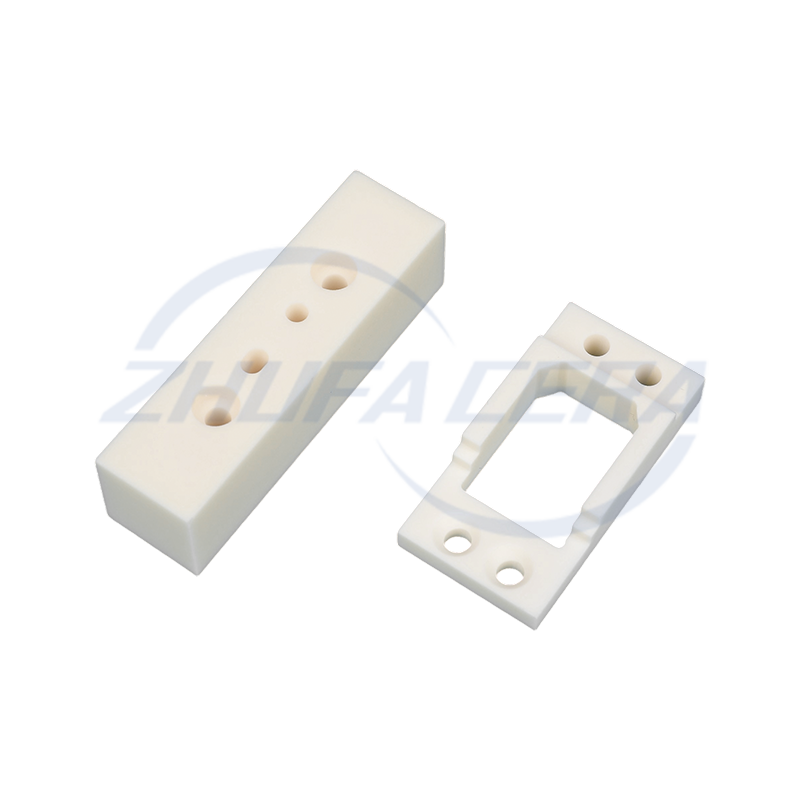 Kompositt keramiske deler